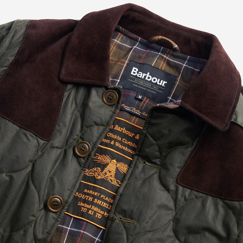Veste matelassée huilée Sporting TO KI TO x Barbour