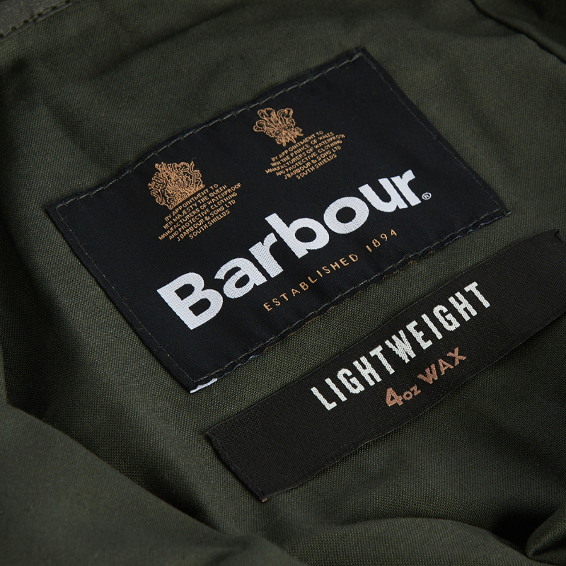 Lichtgewicht geoliede capuchon met contrasterende voering Barbour
