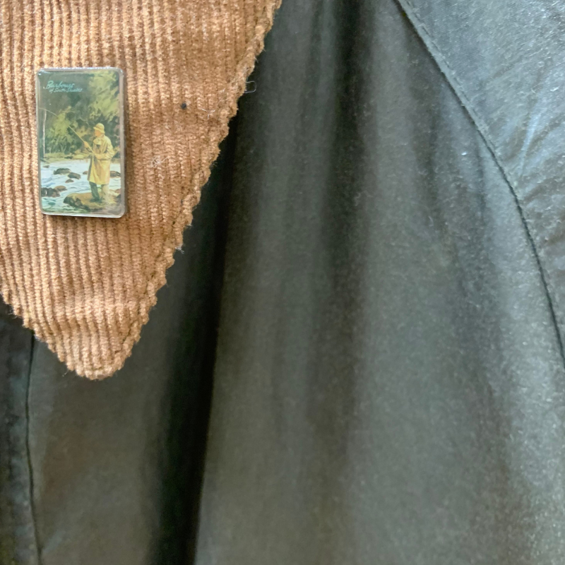 Pin's Barbour Pêcheur- Seconde Main