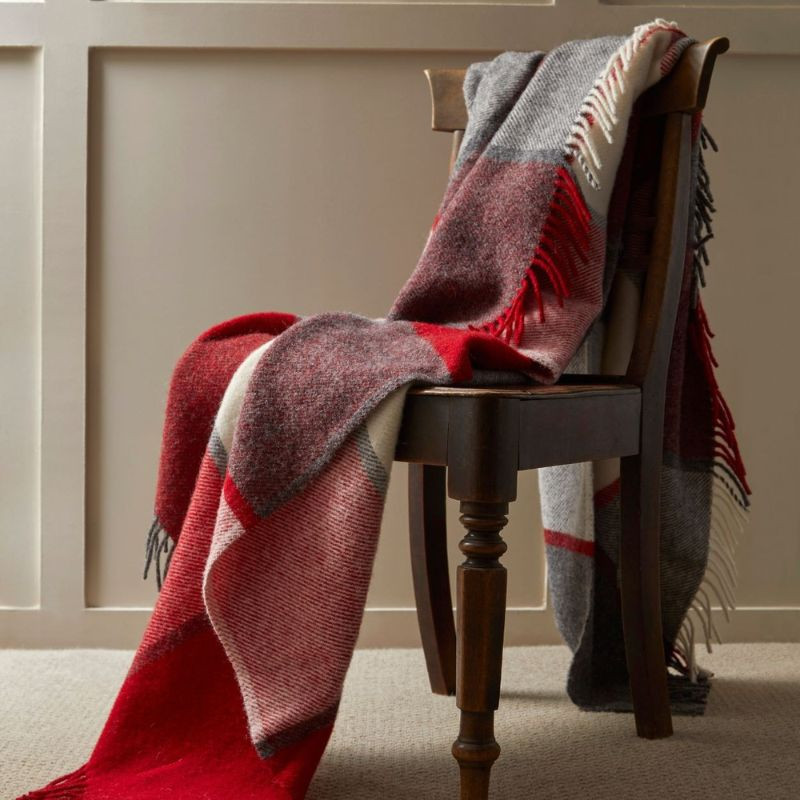 Plaid Check Throw Rood & Crème Tweedmill