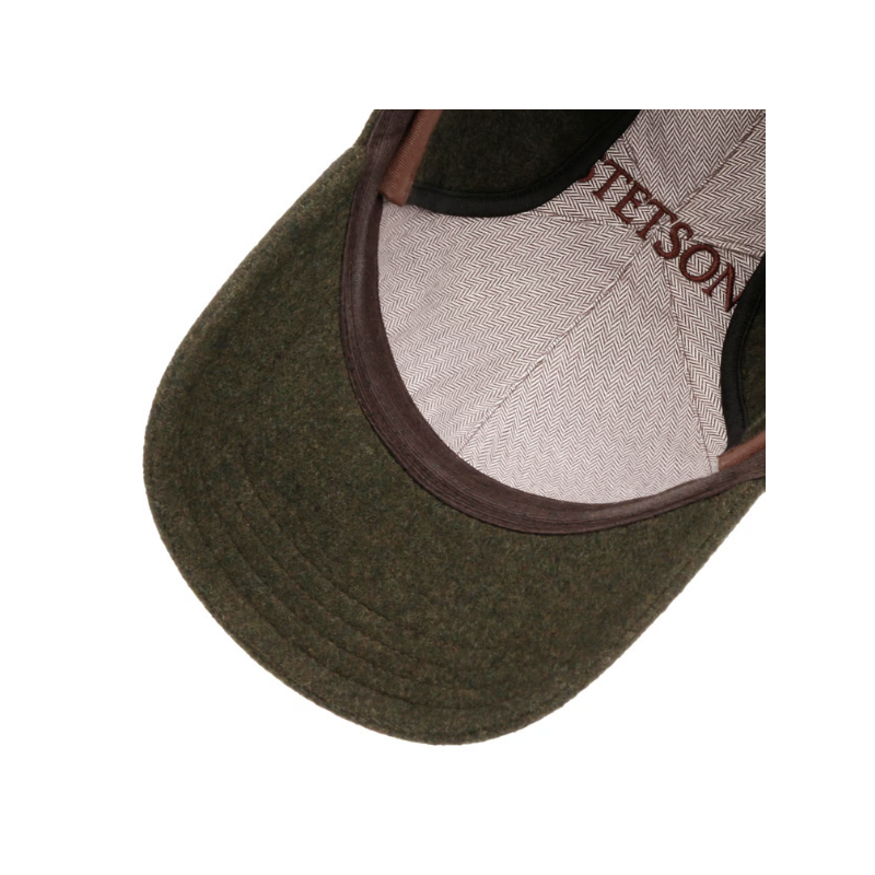 Casquette en laine à rabats