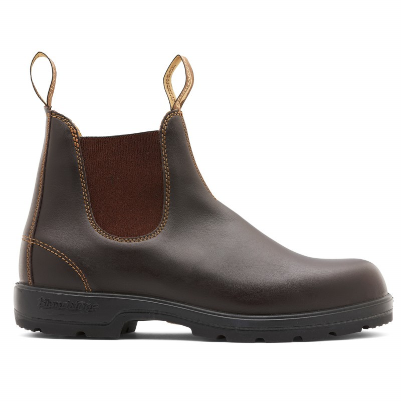 blundstone black chelsea boots