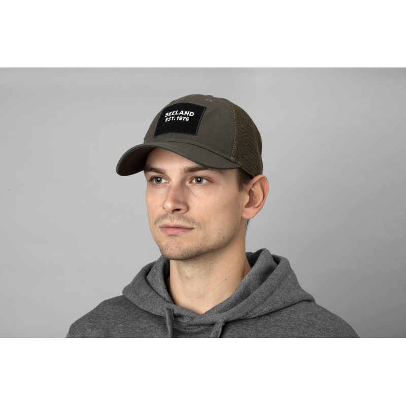 Pet Granite Trucker Seeland